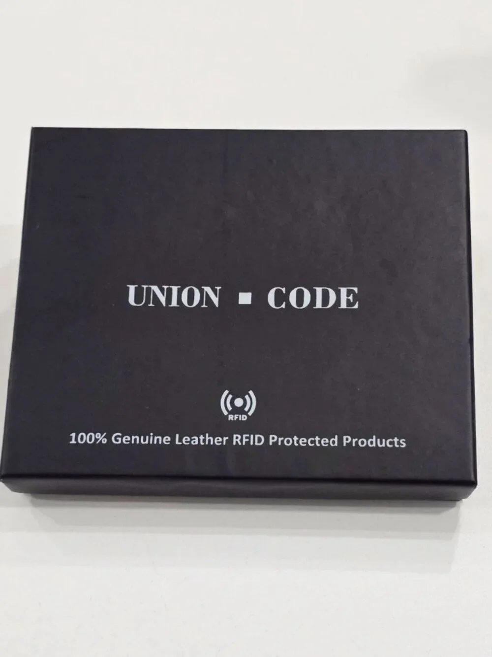 Union Code ✦ Men’s Bifold Wallet ✦ Genuine Leather RFID Brown NWT Gift Box